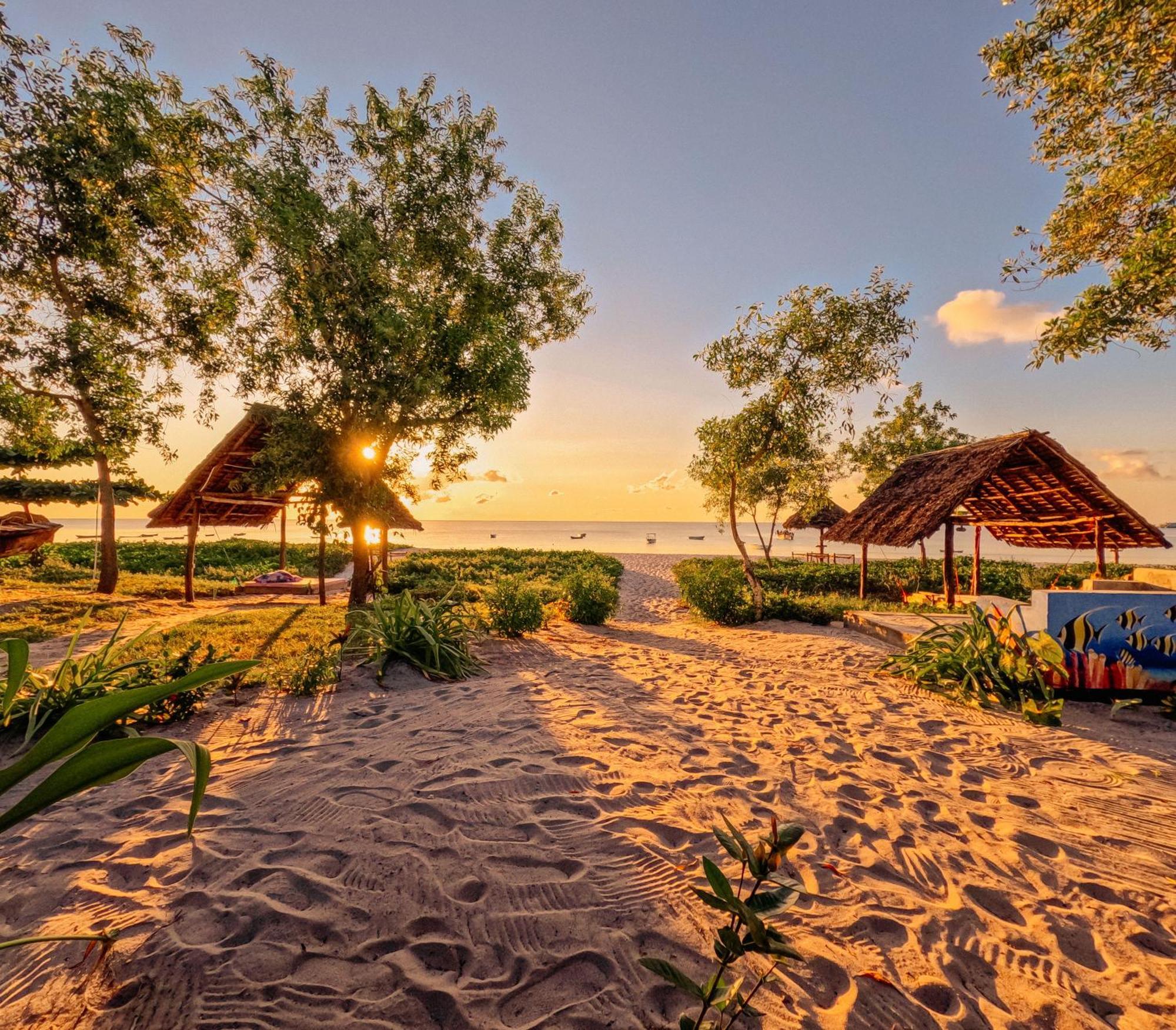 Maisara Mafia Beach Lodge Kilindoni Extérieur photo